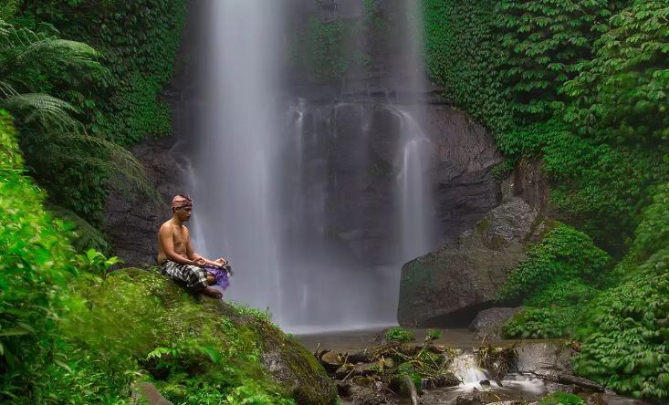 waterfall Munduk