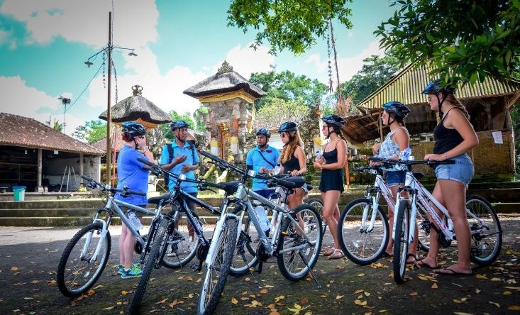Bike tour