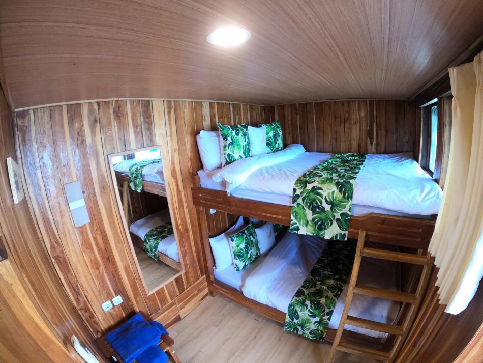 Boat «Zada Ulla» 
family cabin with 2 beds