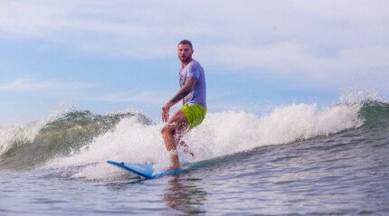 Surfing with Windy Sun school