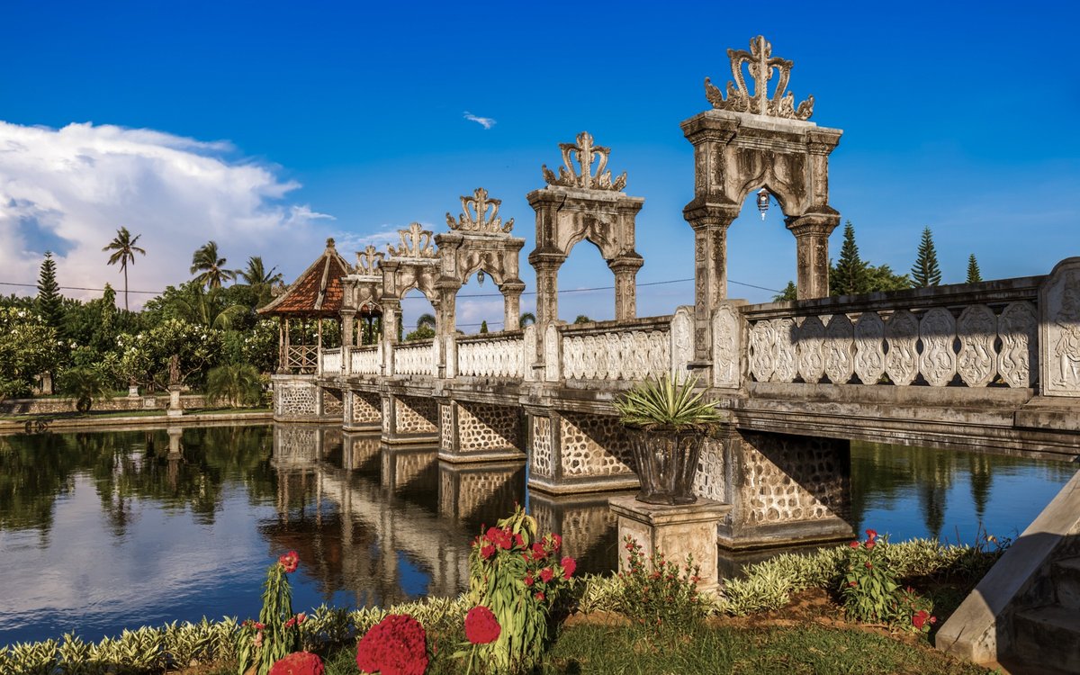 Taman Ujung Palace