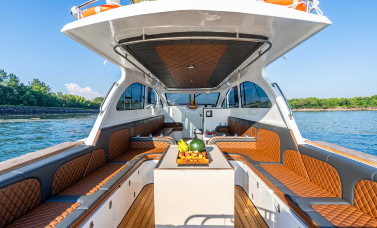 Honey Milk yacht