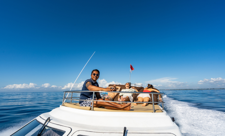Yacht trip Dedean