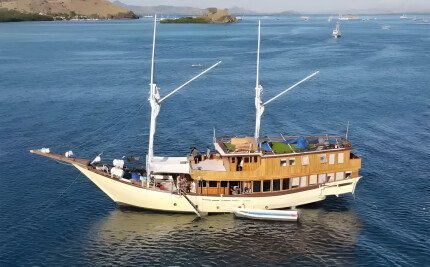 Bateau « Phinisi Leticia »