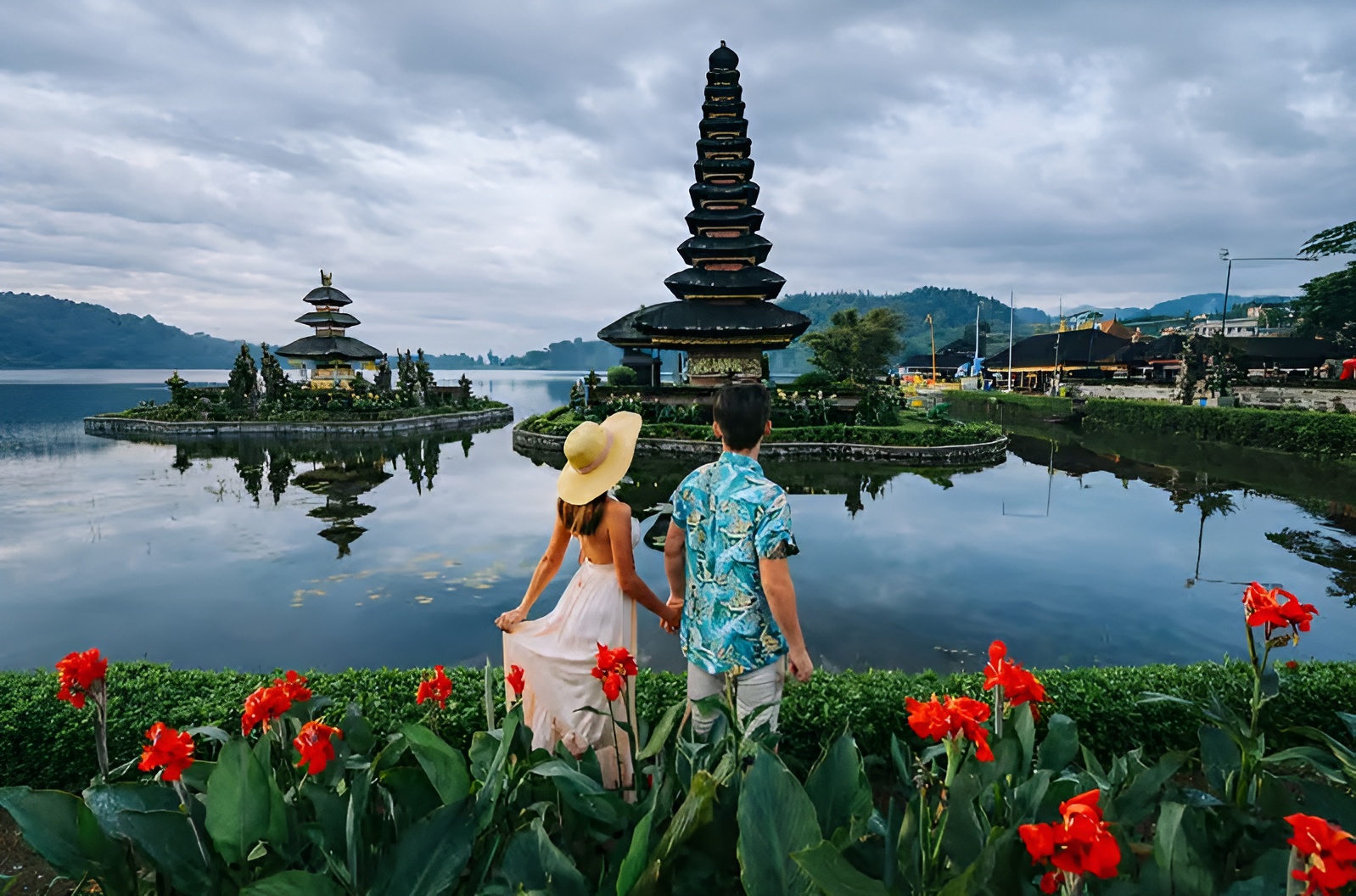 Храм Улун Дану