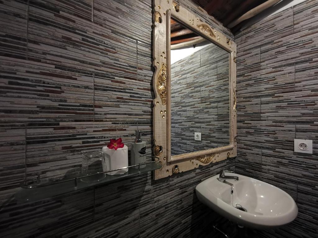 Bathroom Bathroom