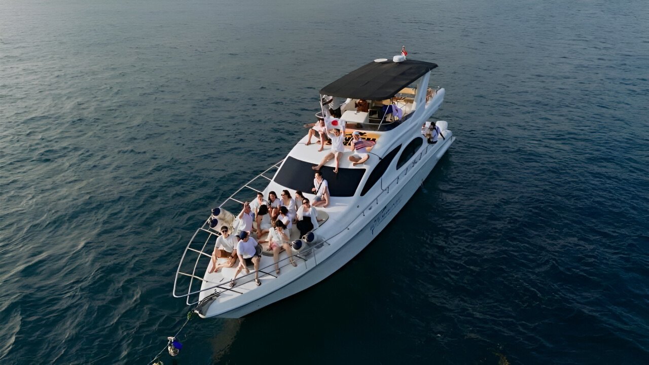 Cruise on yacht "Accura 55"