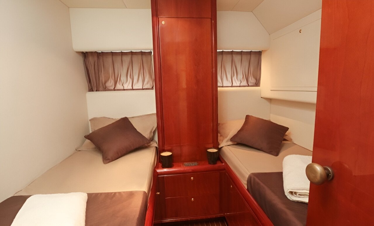 Deuxième chambre avec deux lits simples