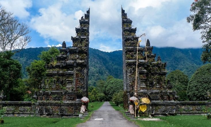 the Bali Handara Gate