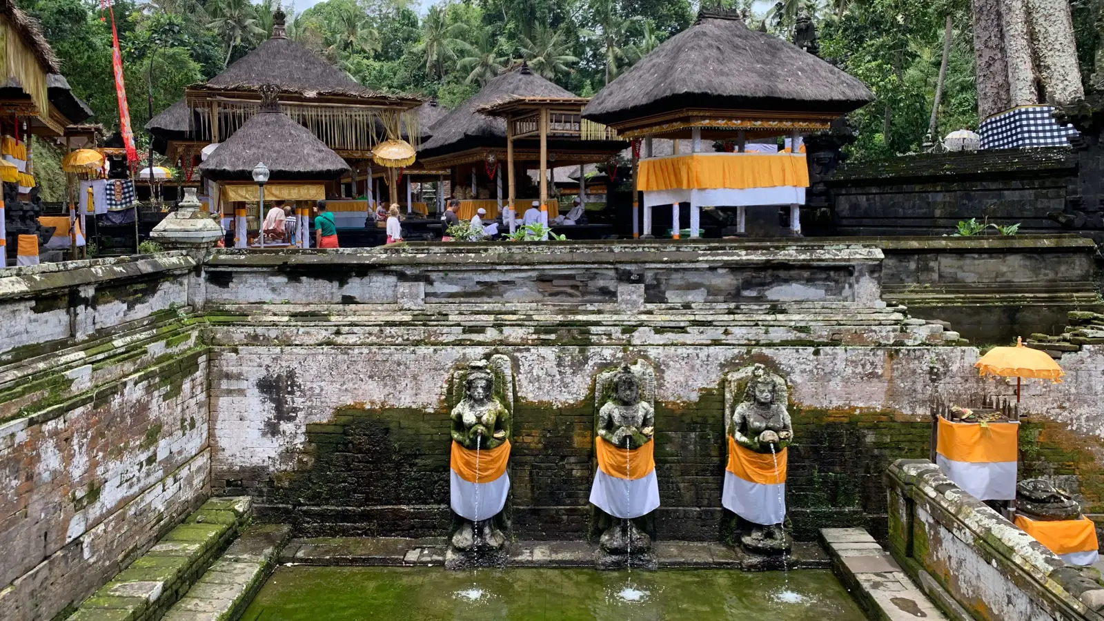 Слоновья пещера Гоа Гаджа