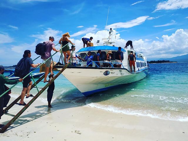 boarding the Ostina boat