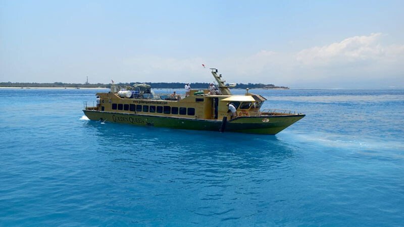 Golden Queen Boat