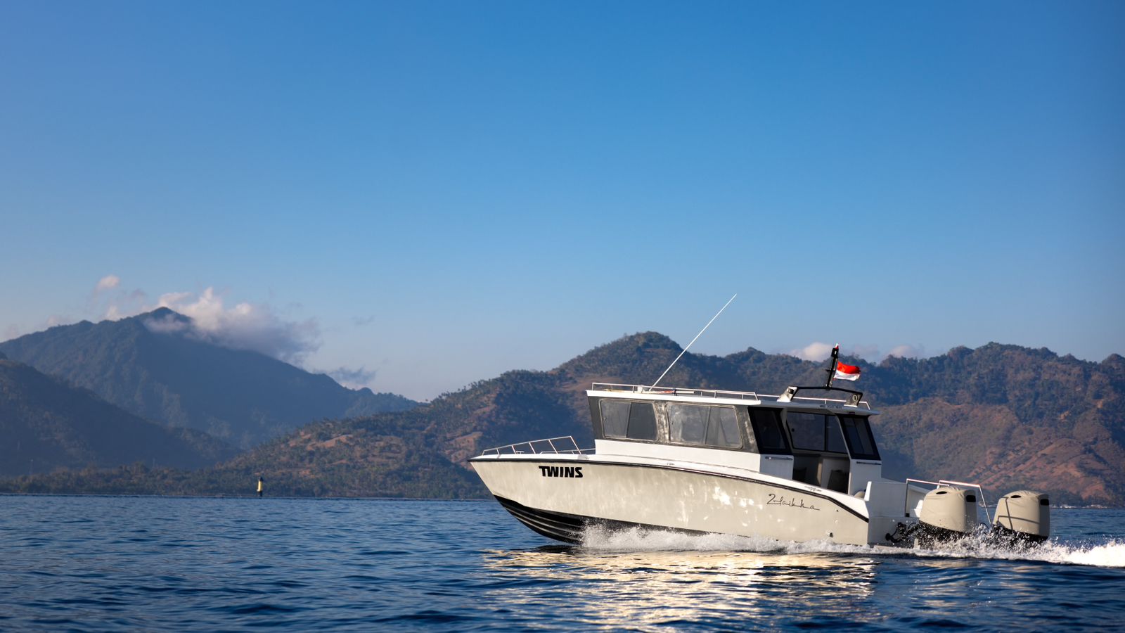 Лодка Twins