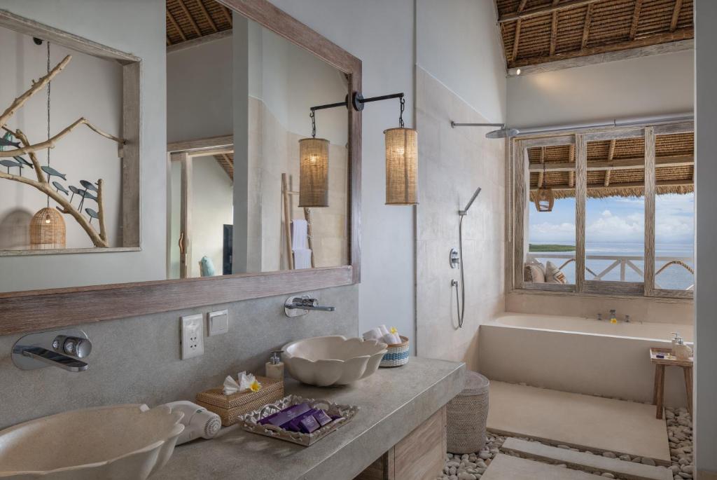 Bathroom Bathroom