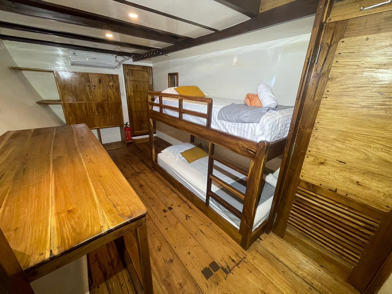 KOMODO ROOM