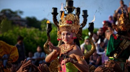 El místico templo de Uluwatu y la danza de fuego Kecak