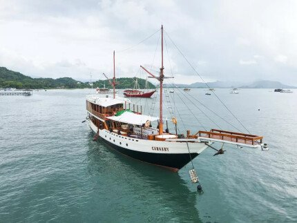 Barco de lujo "Carnaby"