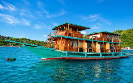 Tour a Komodo en el barco GAN