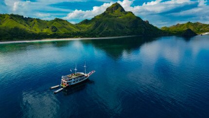 Crucero en yate por Komodo – Sumbawa – Lombok en Sukha Sail 1