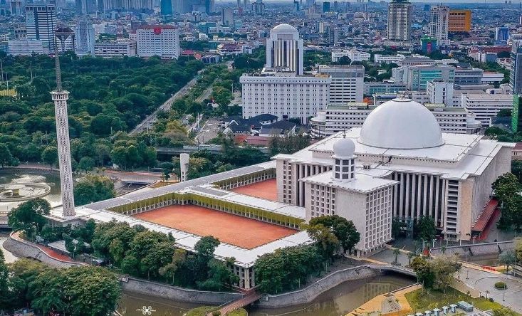 the Istiqlal Mosque