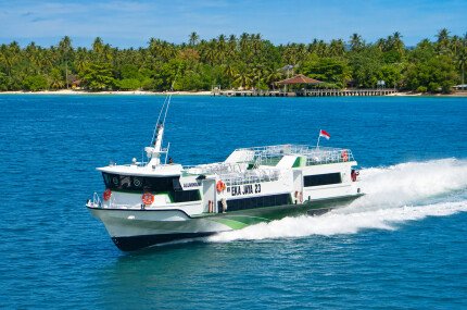 Fast boat from Bali to Gili islands
