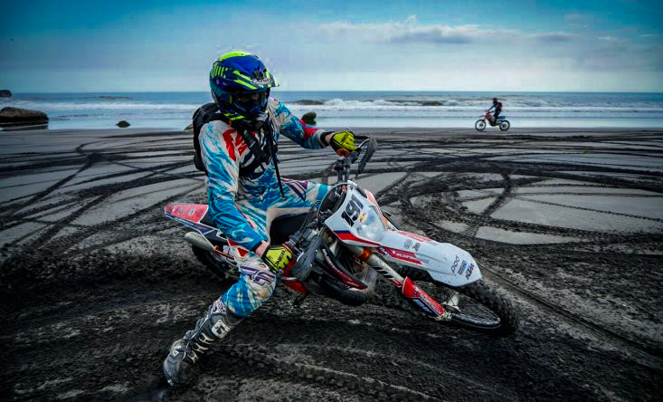 Enduro sur la plage