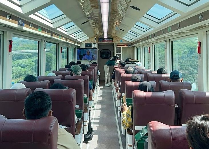 Panoramic train journey