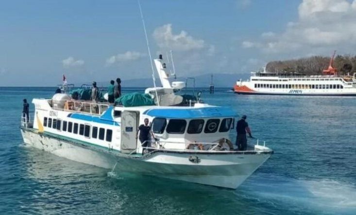 Ostina company boat