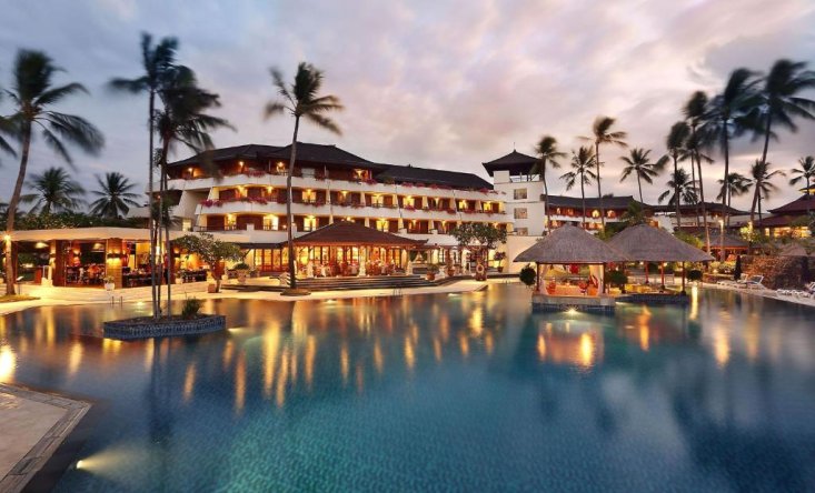 отель Nusa Dua Beach Hotel & Spa, Bali 5*