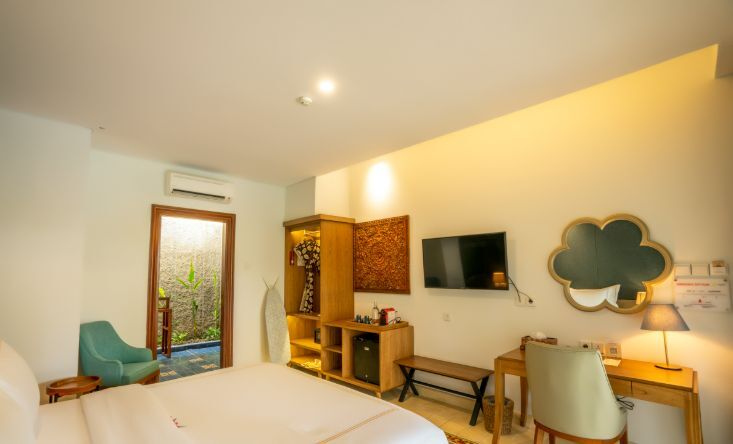 фото Живописные пляжи Ломбока в отеле Sima Hotel Kuta Mandalika *4 2