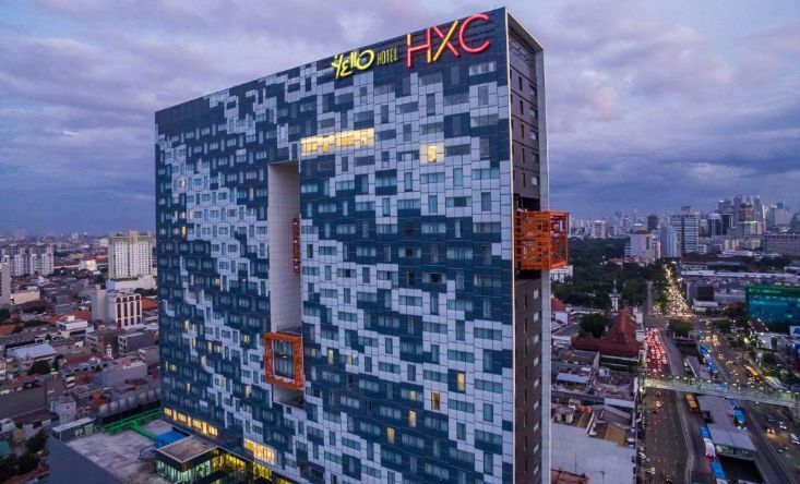 photo Jakarta: two-day sightseeing tour + 1 night at the Yello Harmoni Jakarta Hotel 1