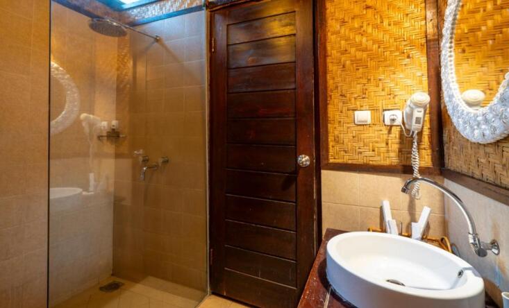 фото Тур к китовым акулам + остров Мойо + 2 ночи в отеле Samawa Seaside Resort 4